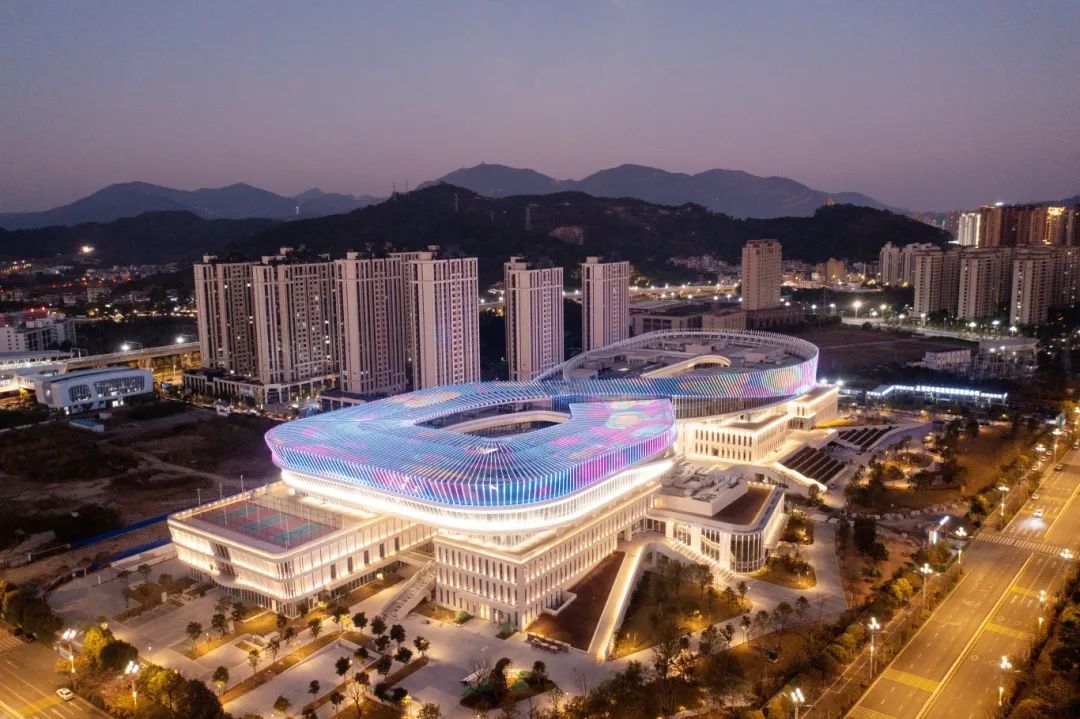 臺風(fēng)暴雨都不怕？揭秘福州新地標(biāo)建筑的照明科技