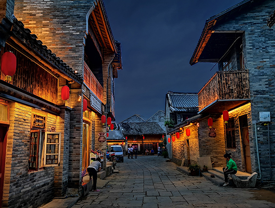 點(diǎn)亮千年古鎮(zhèn)中渡，文旅夜游又添一彩！